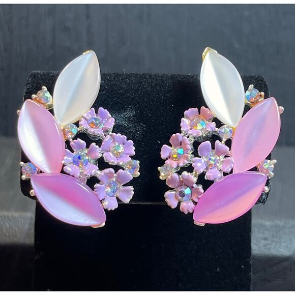Vintage Lisner Pink Aurora Borealis Clip-On Earrings Floral Design Rhinestone - Picture 1 of 7